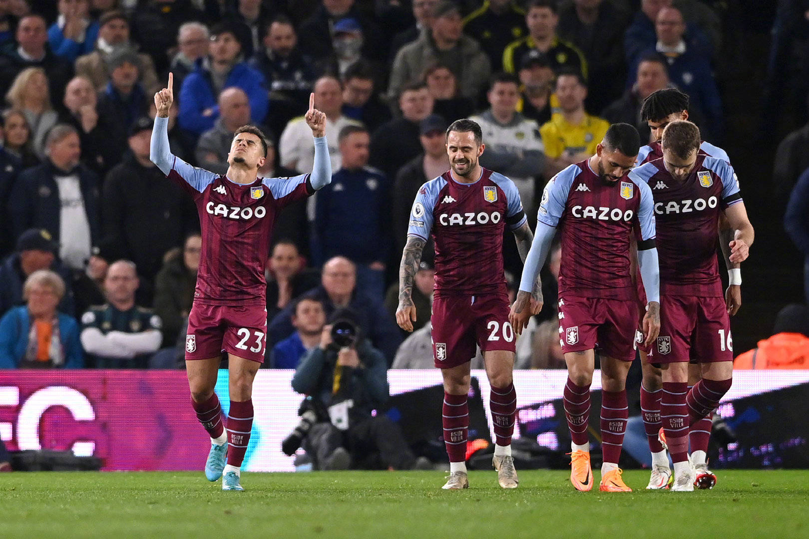 而是掺杂着 而是掺杂着