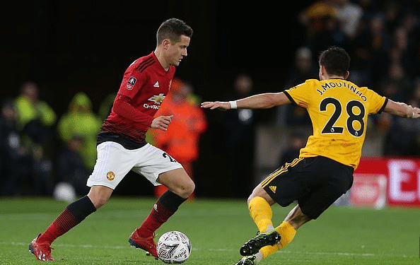 场比赛中发 场比赛中发