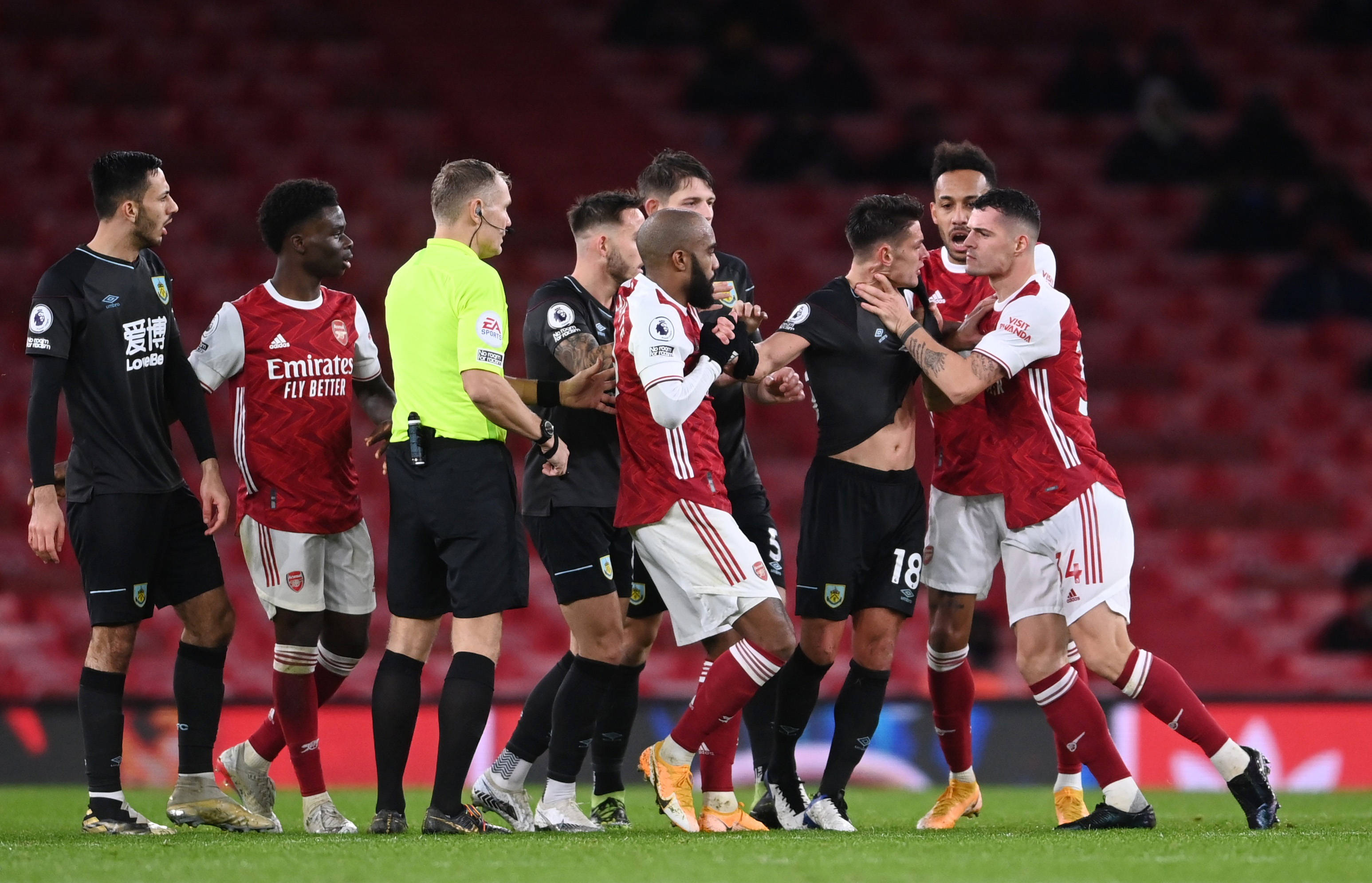 中场球员转 中场球员转